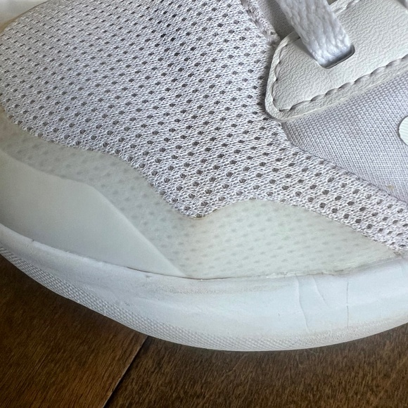 Girls ADIDAS Cloudfoam Tennis Shoes - Picture 7 of 8